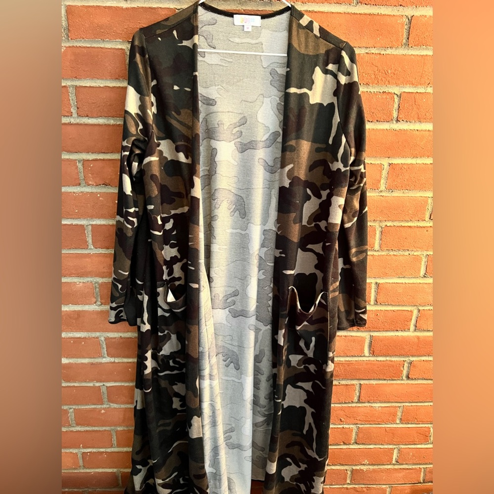 LulaRoe Camo Cardigan Medium
